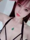 性感美乳骚女