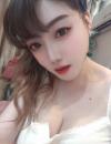 大奶欲女等待