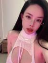 丰乳肥臀模特卡丽